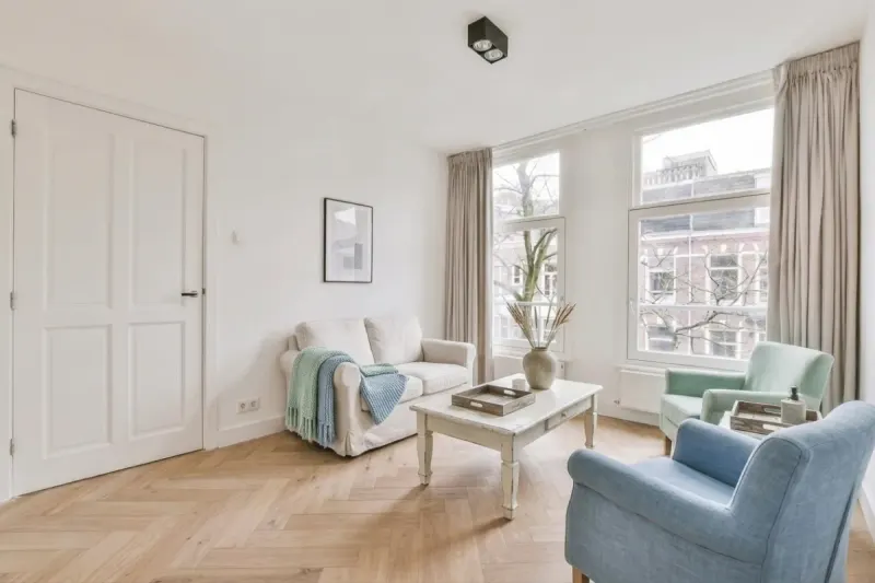 Living Room designed with MeltFlex AI: European Apartment — 5 Styles