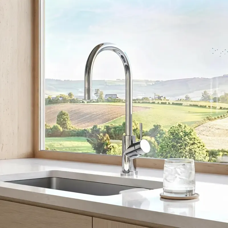 Kitchen designed with MeltFlex AI: Countryside View Kitchen