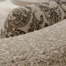 round coffee table