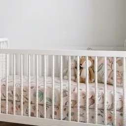 right white crib