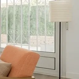 floor lamp